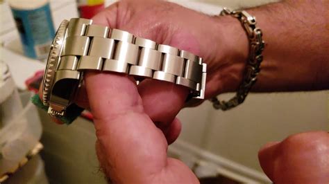 remove scuff on rolex oyster bracelet|scratches on Rolex bracelet.